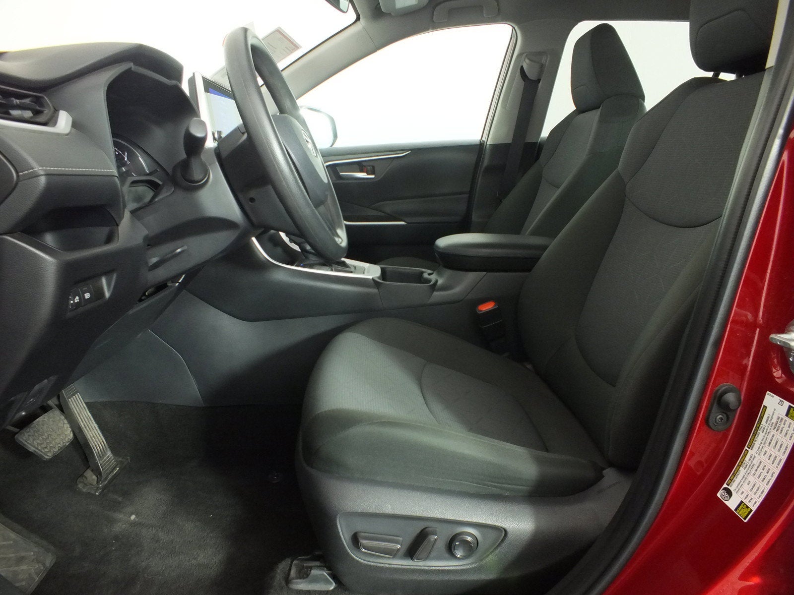 2025 Toyota RAV4 XLE AWD *1-OWNER*