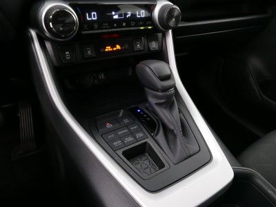 2025 Toyota RAV4 XLE AWD *CLEAN CARFAX*