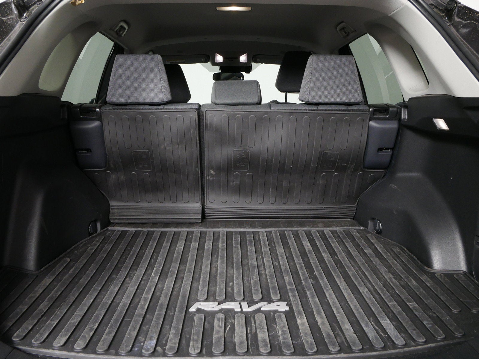 2025 Toyota RAV4 XLE AWD *CLEAN CARFAX*