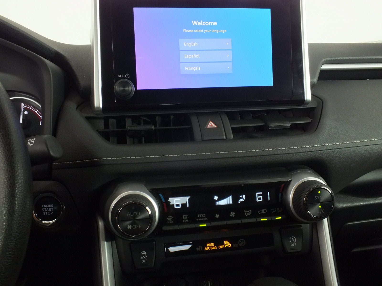 2025 Toyota RAV4 XLE AWD *1-OWNER!*