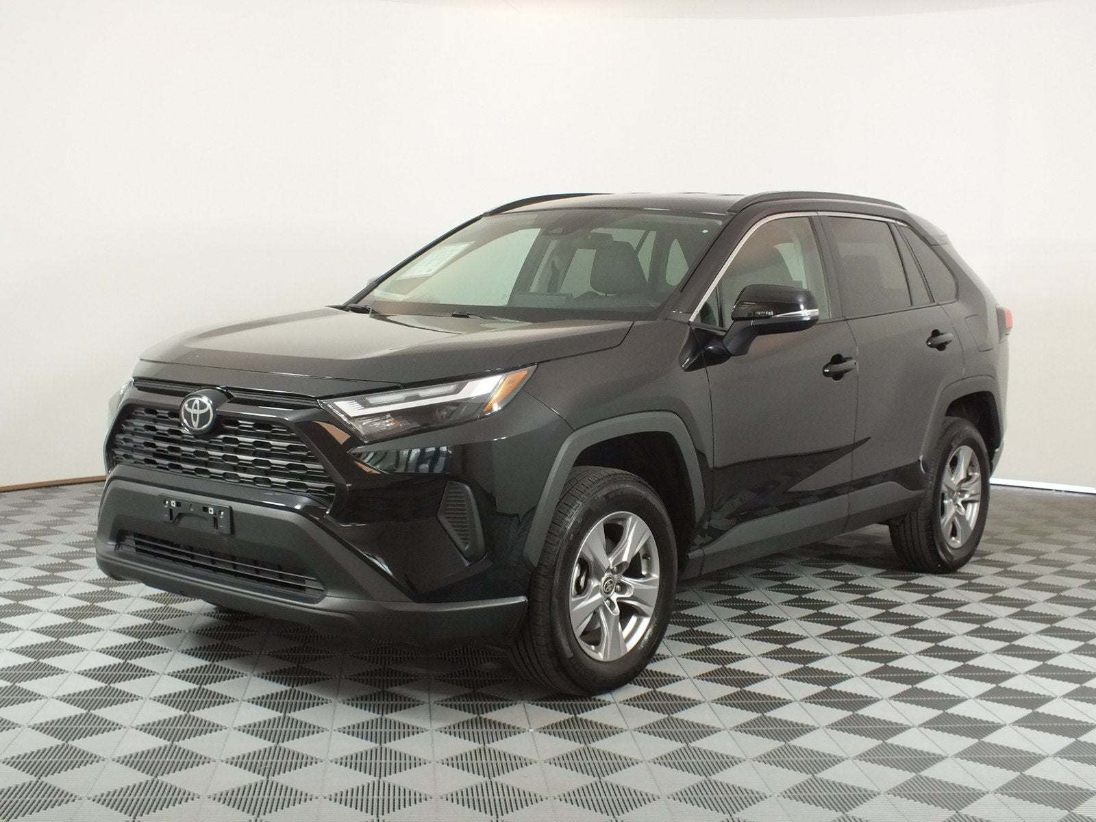 2025 Toyota RAV4 XLE AWD *1-OWNER!*