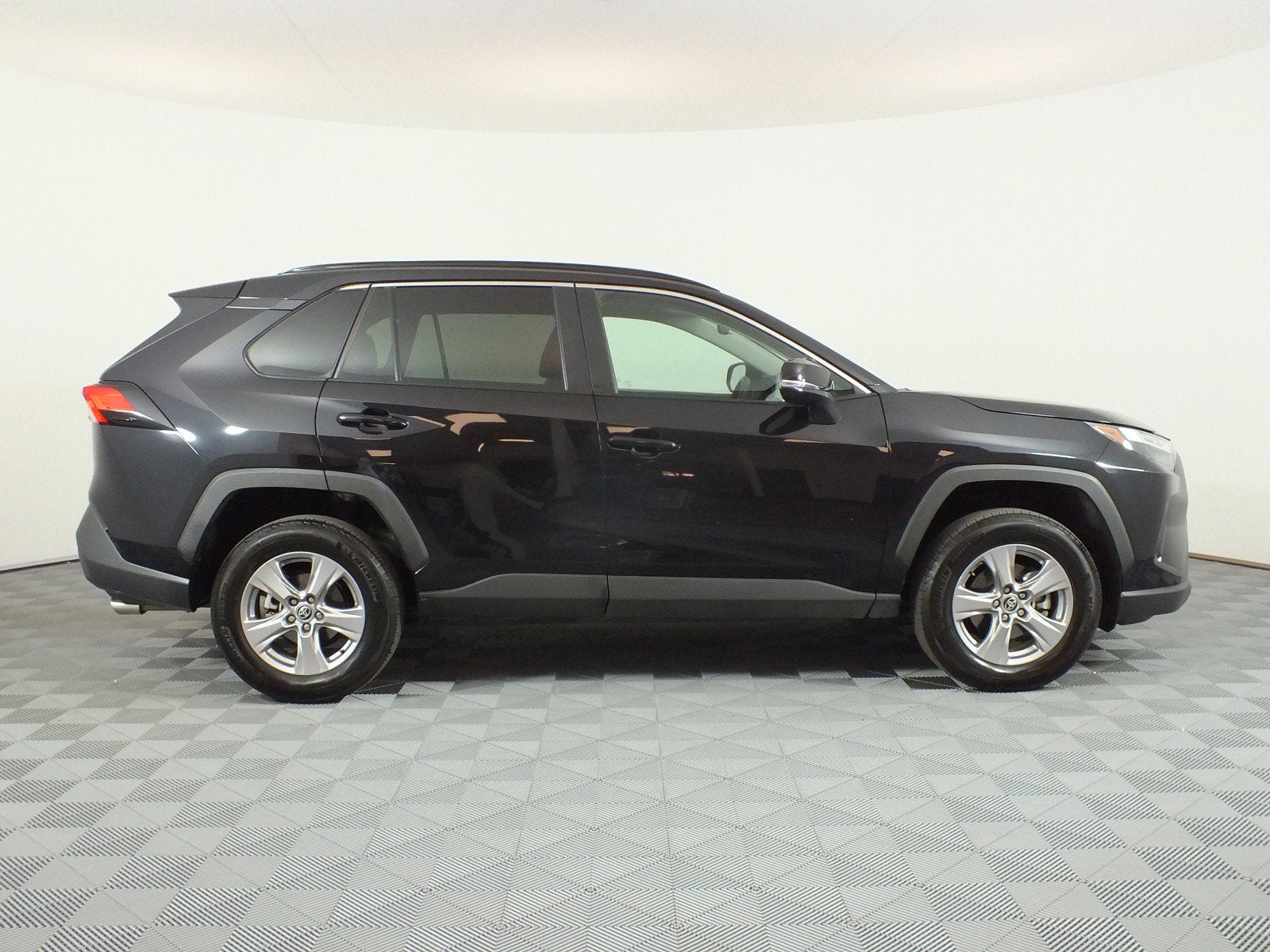 2025 Toyota RAV4 XLE AWD *1-OWNER!*