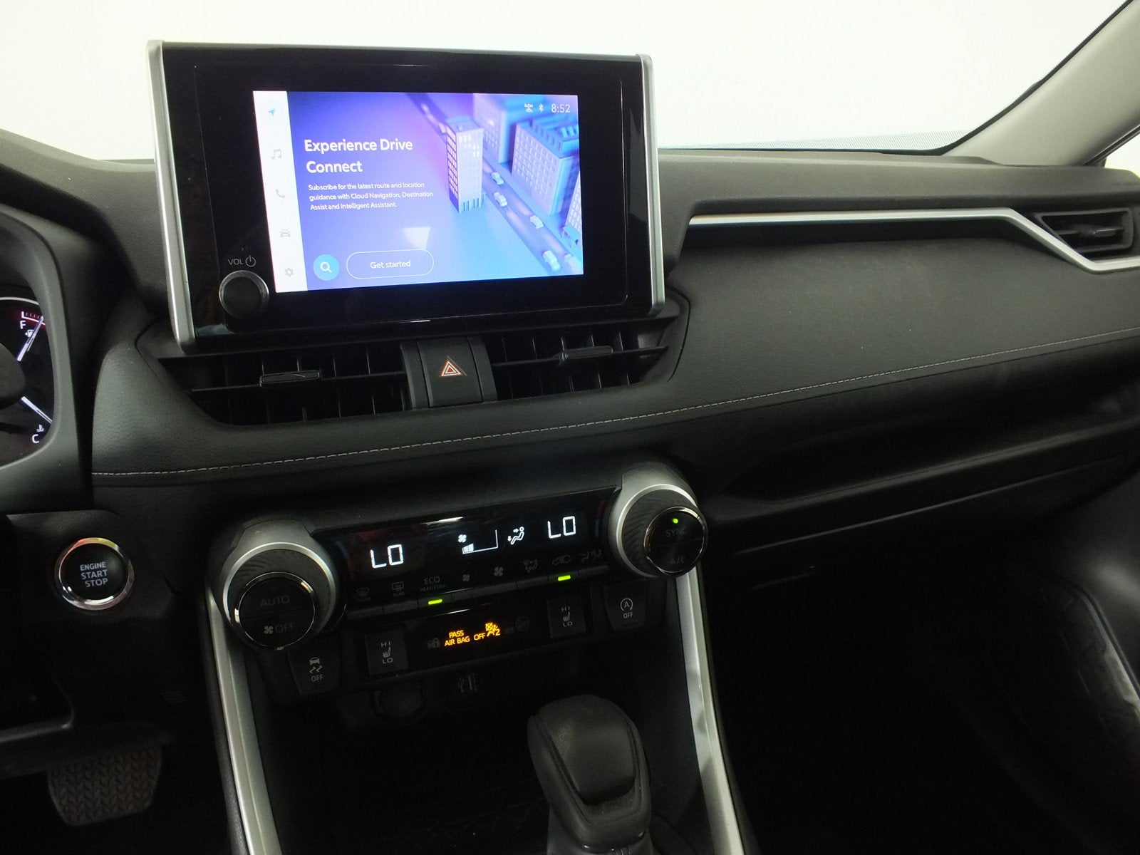 2024 Toyota RAV4 XLE AWD *1-OWNER*