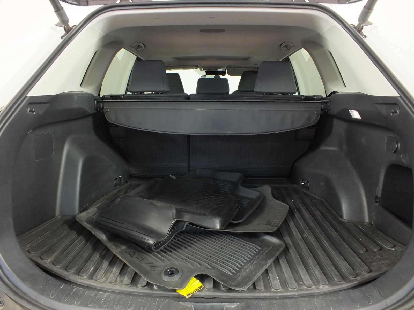 2024 Toyota RAV4 XLE AWD *1-OWNER*