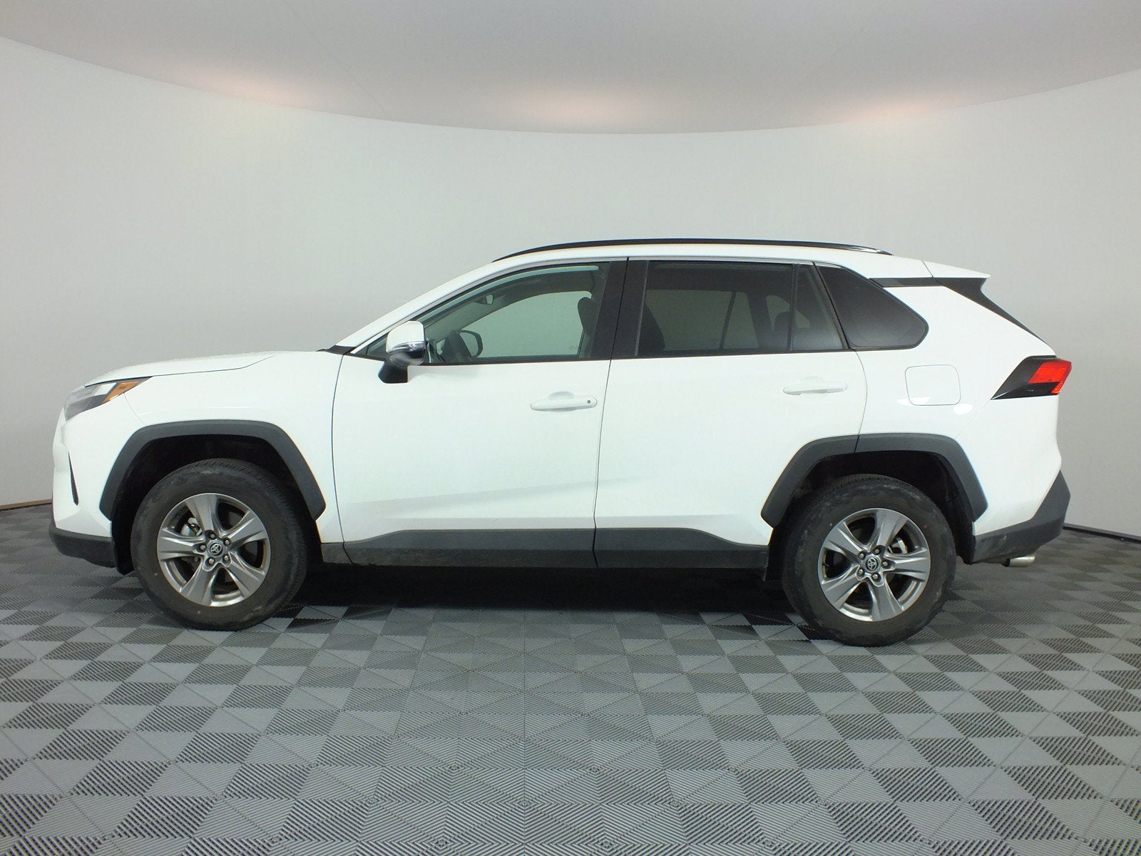 2024 Toyota RAV4 XLE AWD *1-OWNER*