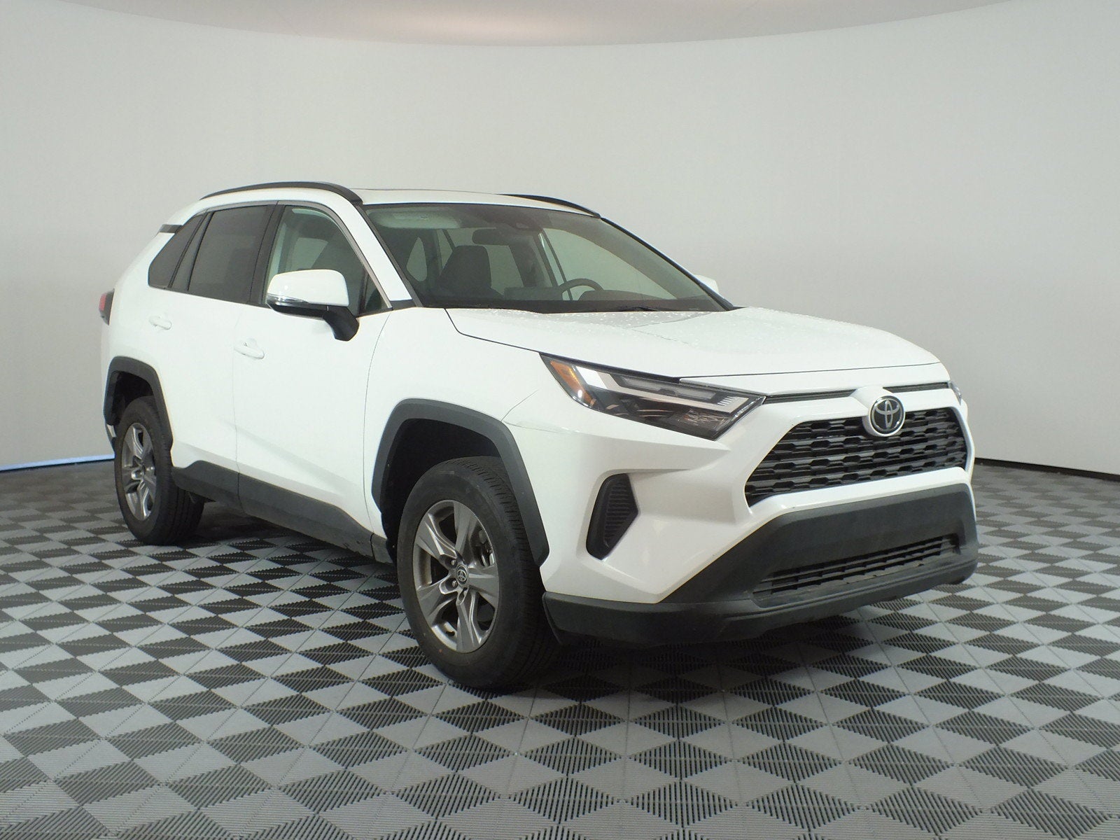 2024 Toyota RAV4 XLE AWD *1-OWNER*