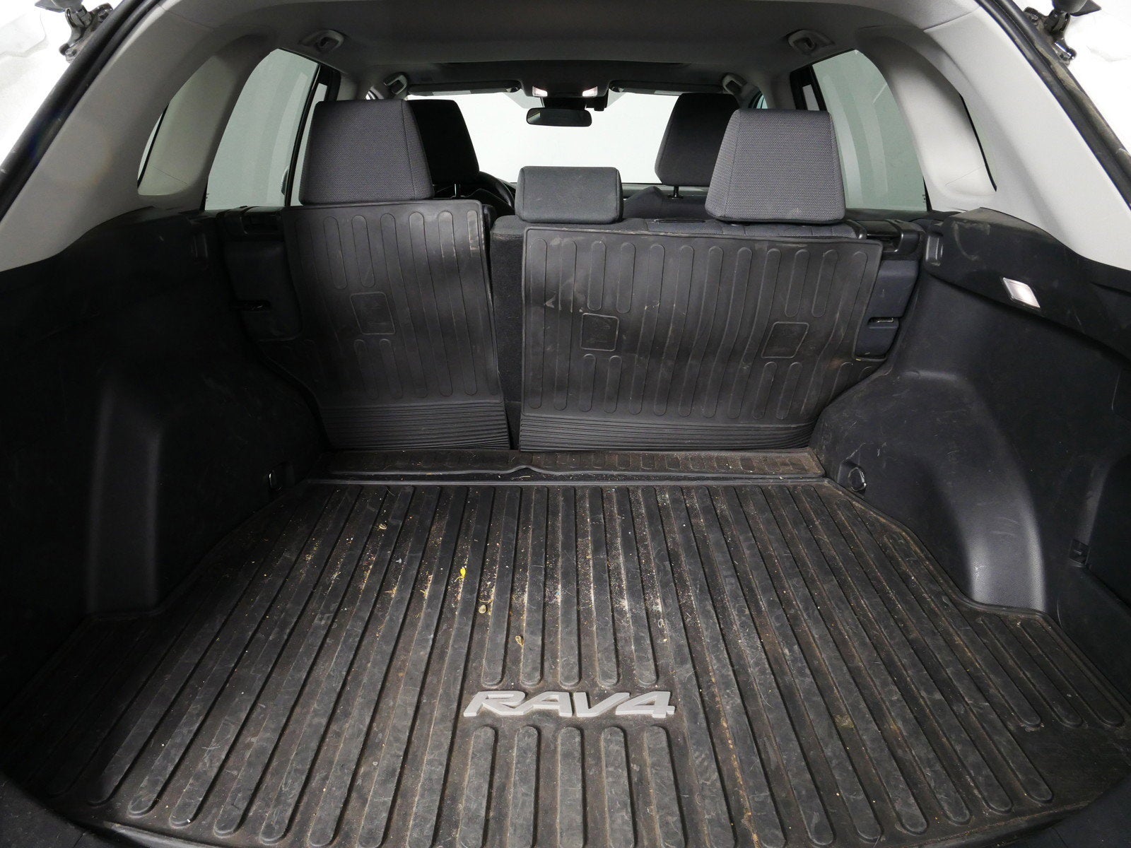 2025 Toyota RAV4 XLE AWD *1-OWNER, CLEAN CARFAX!*