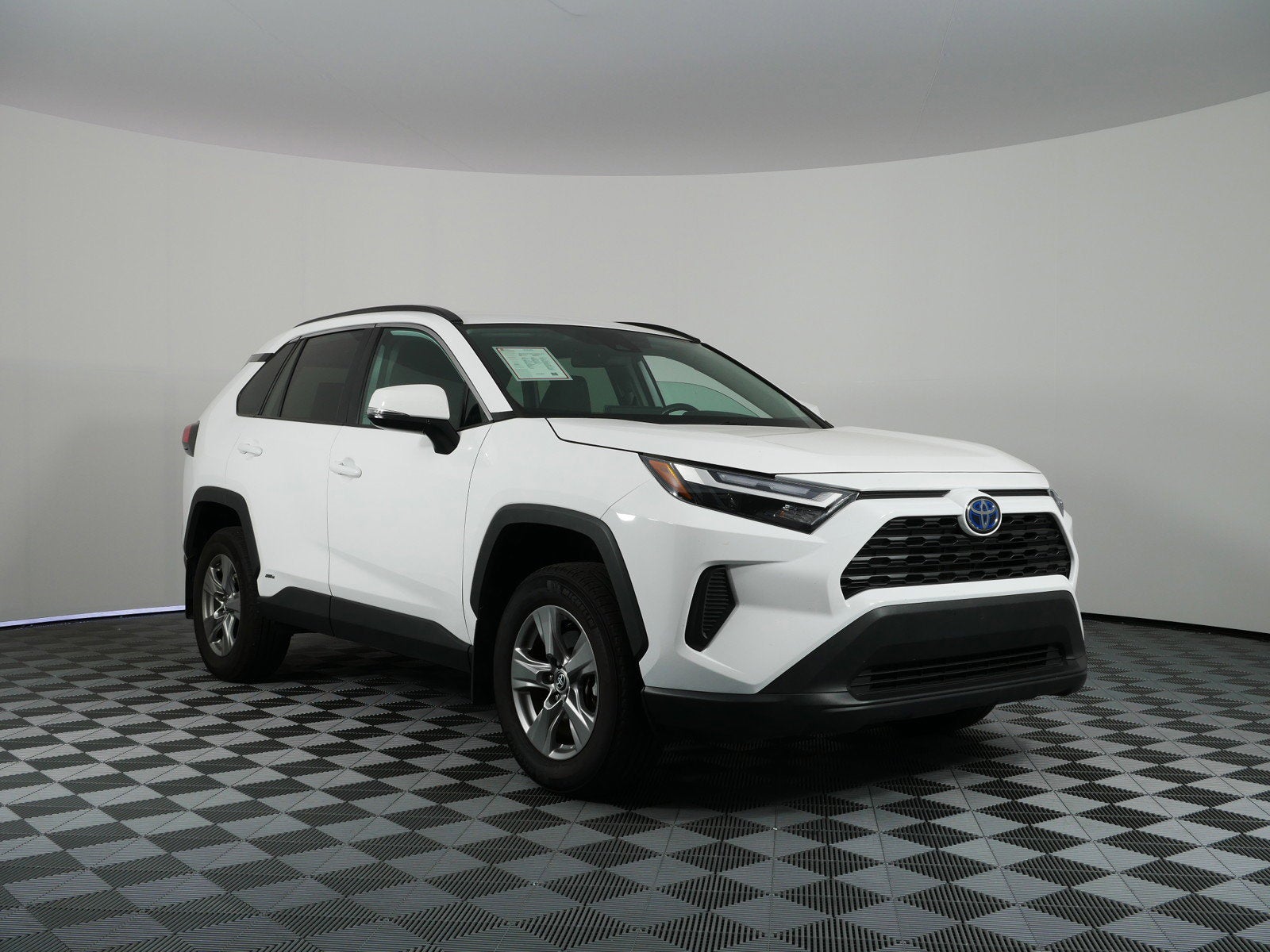 2024 Toyota RAV4 Hybrid XLE AWD *CLEAN CARFAX!*