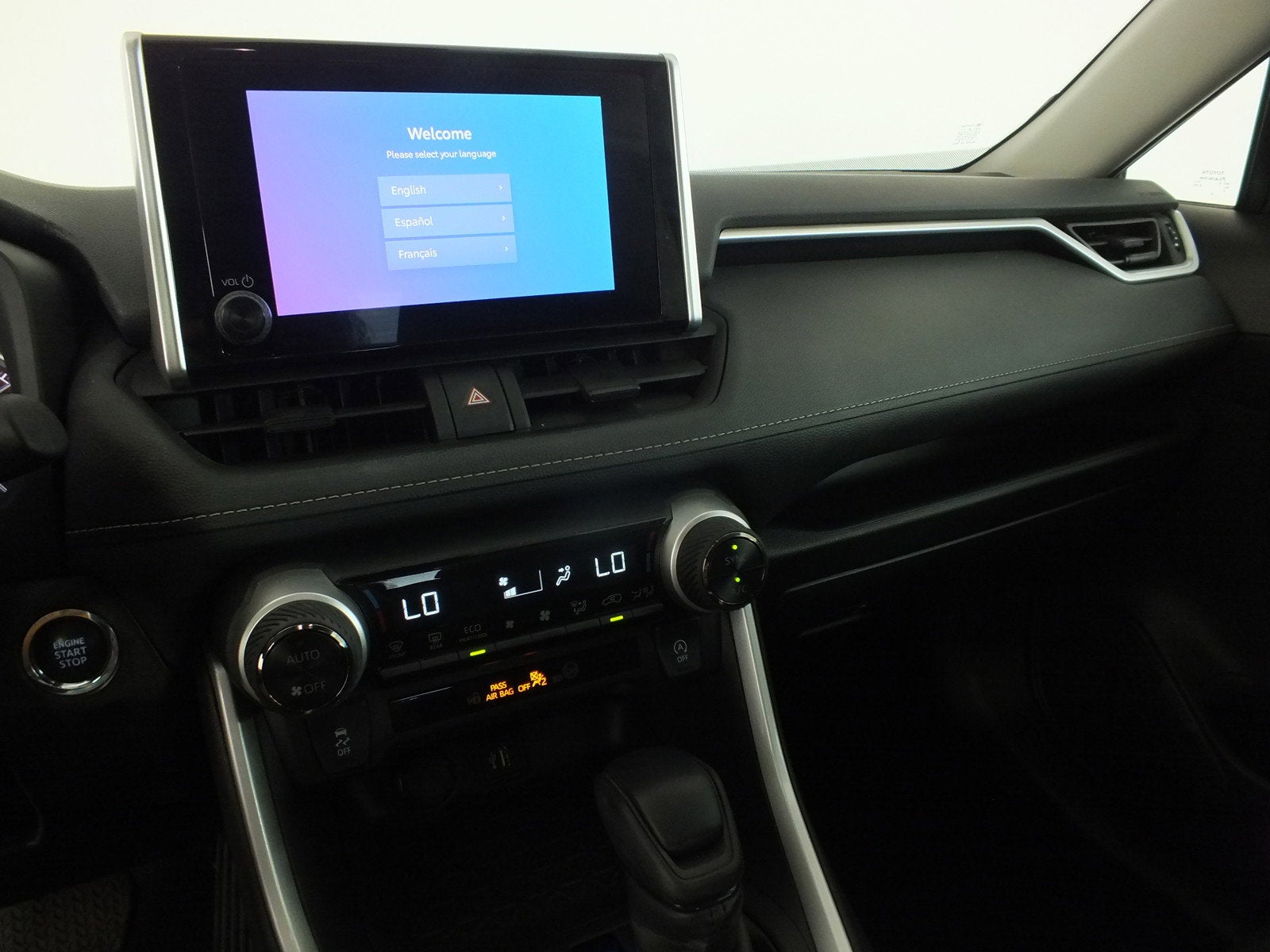 2024 Toyota RAV4 XLE *1-OWNER*