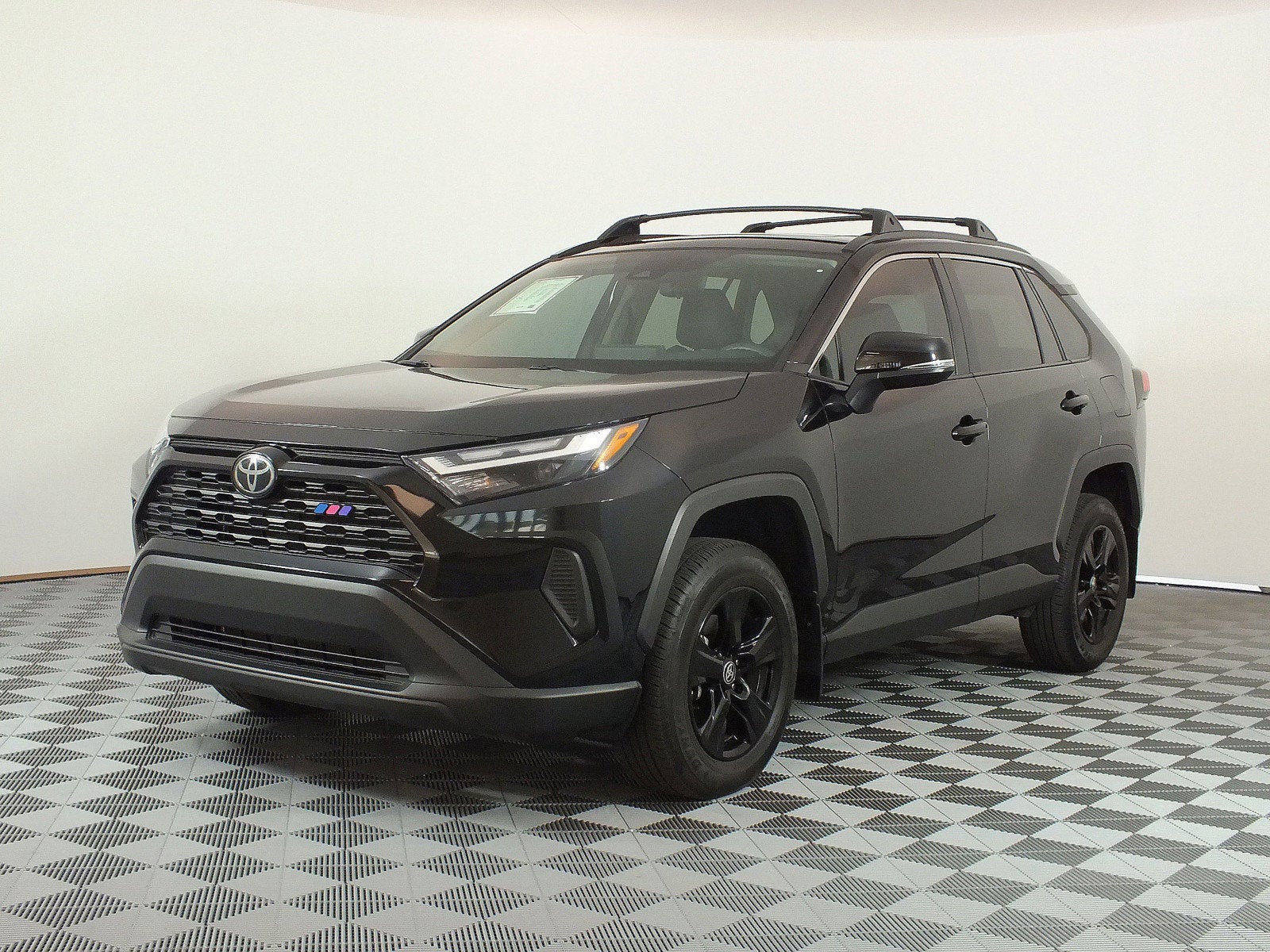 2024 Toyota RAV4 XLE *1-OWNER*