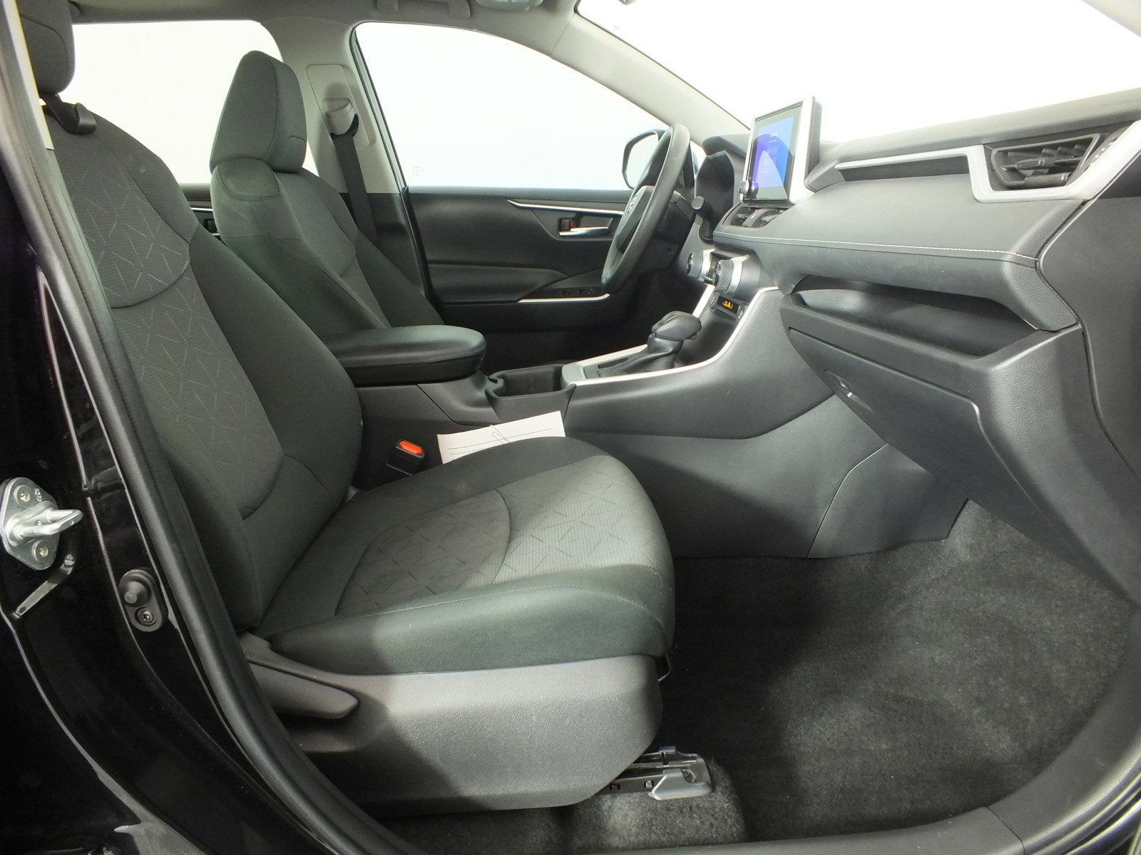 2024 Toyota RAV4 XLE *1-OWNER*
