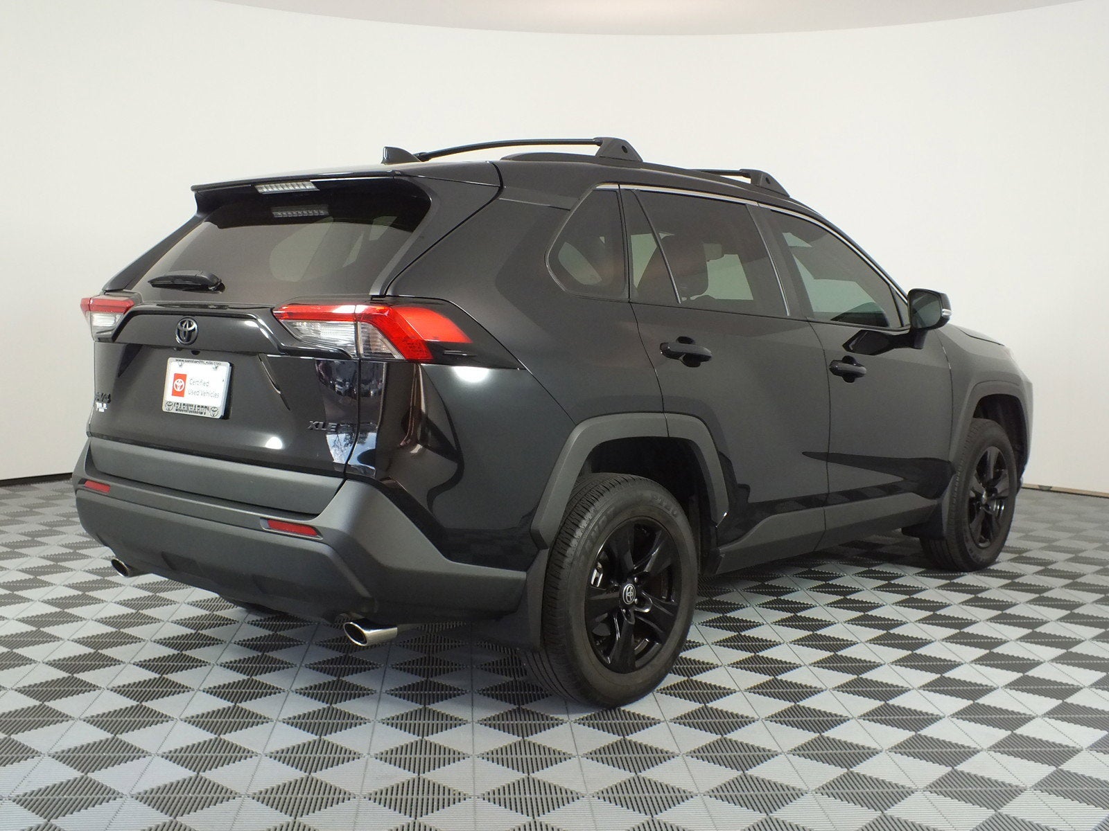 2024 Toyota RAV4 XLE *1-OWNER*