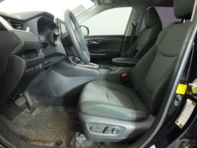 2021 Toyota RAV4 XLE *CLEAN CARFAX*