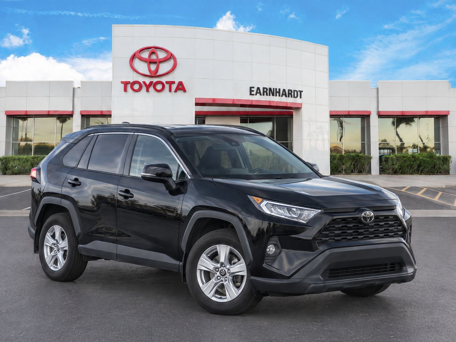 2021 Toyota RAV4 XLE *CLEAN CARFAX*