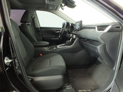 2021 Toyota RAV4 XLE *CLEAN CARFAX*