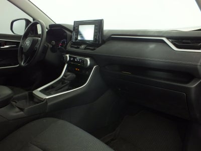 2021 Toyota RAV4 XLE *CLEAN CARFAX*