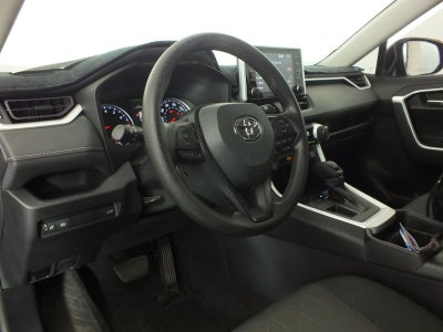 2021 Toyota RAV4 XLE *CLEAN CARFAX*