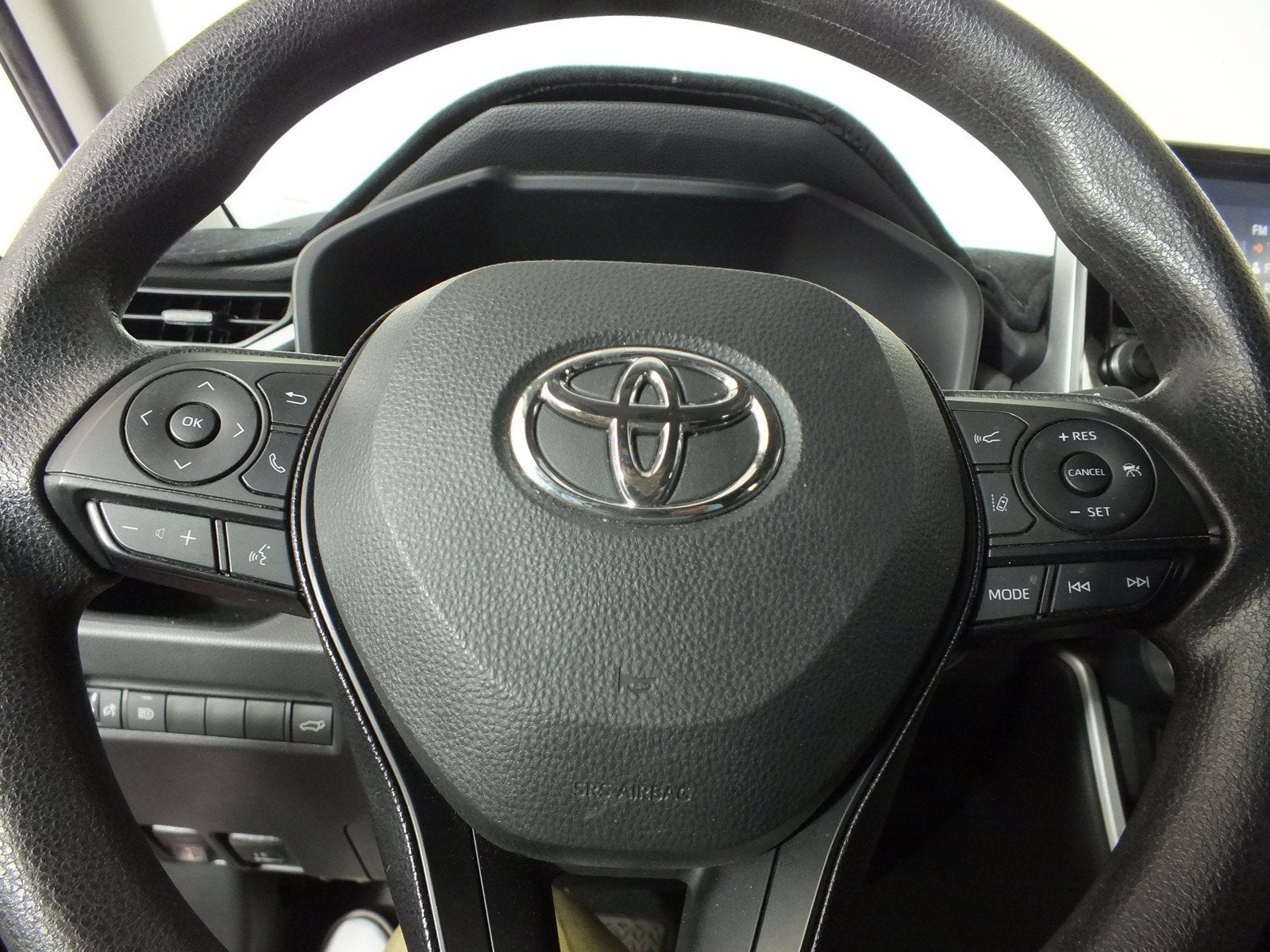 2021 Toyota RAV4 XLE *CLEAN CARFAX*