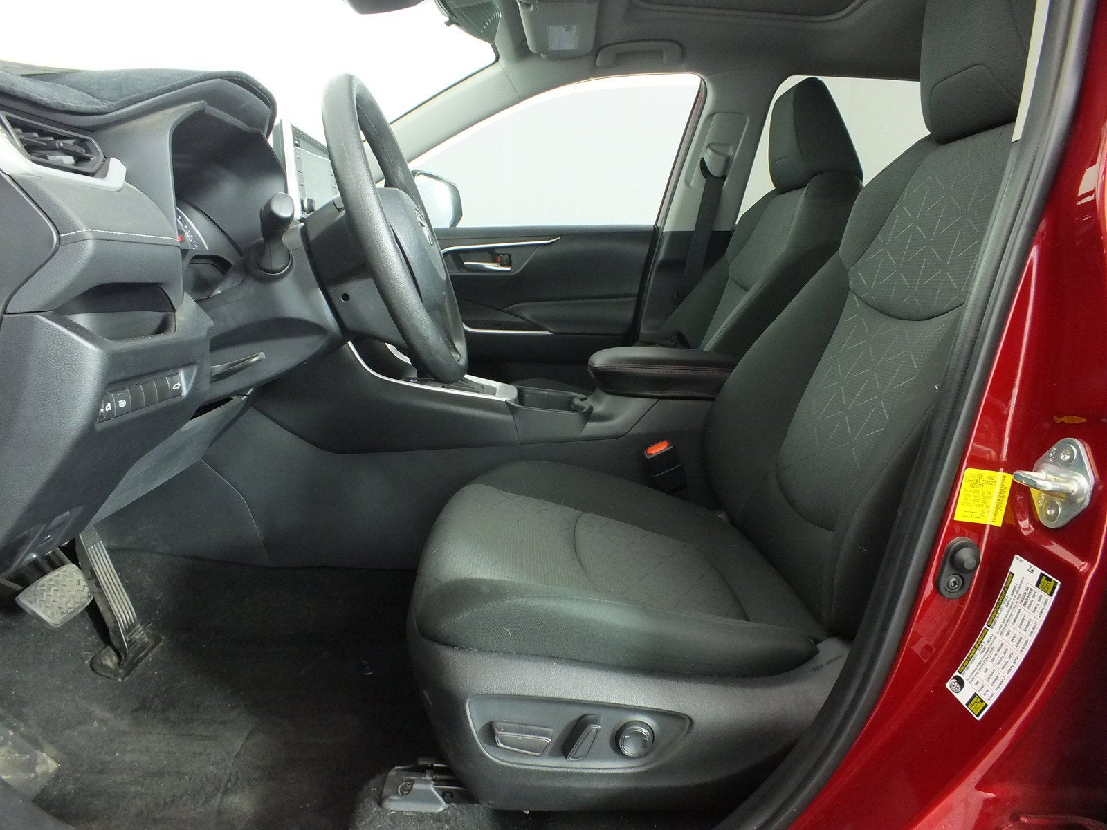 2021 Toyota RAV4 XLE *CLEAN CARFAX*