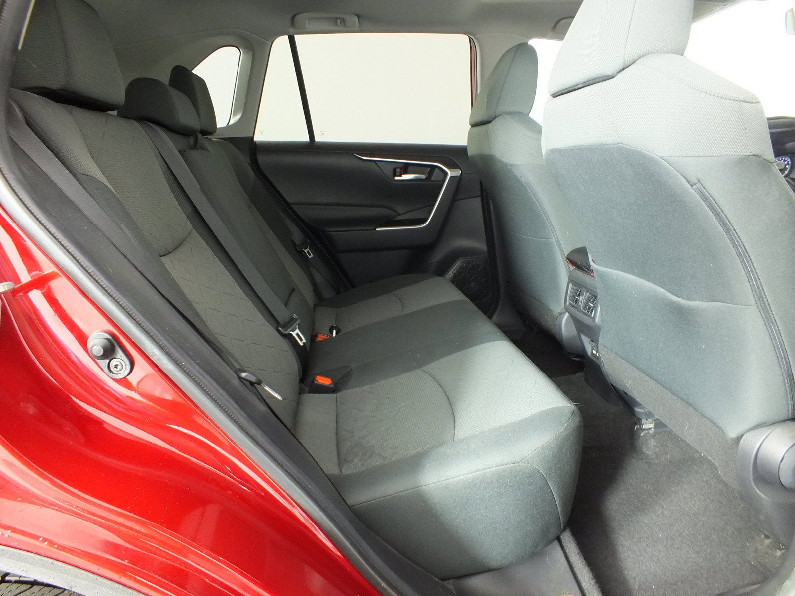 2021 Toyota RAV4 XLE *CLEAN CARFAX*