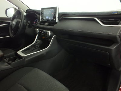 2021 Toyota RAV4 XLE *CLEAN CARFAX*