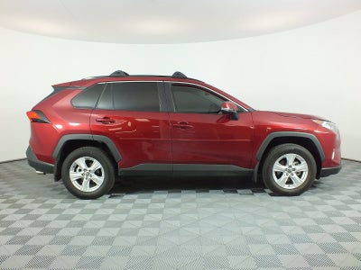 2021 Toyota RAV4 XLE *CLEAN CARFAX*
