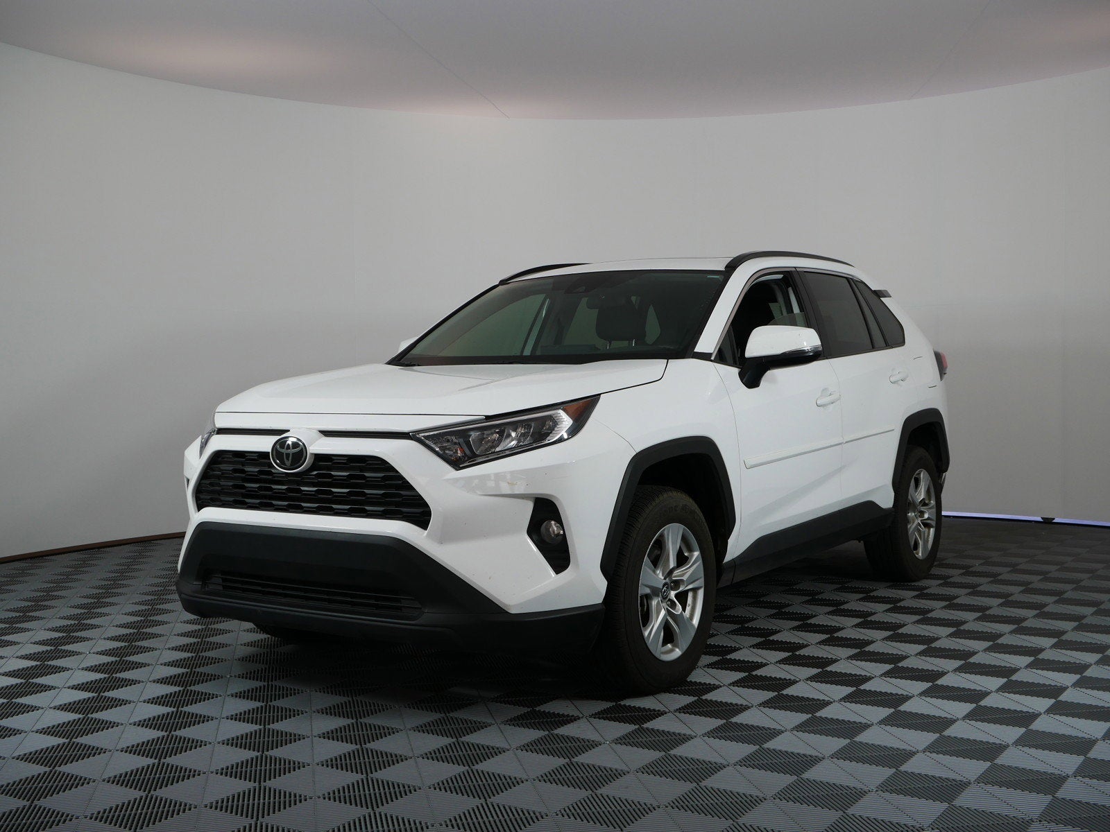 2020 Toyota RAV4 XLE *1-OWNER*