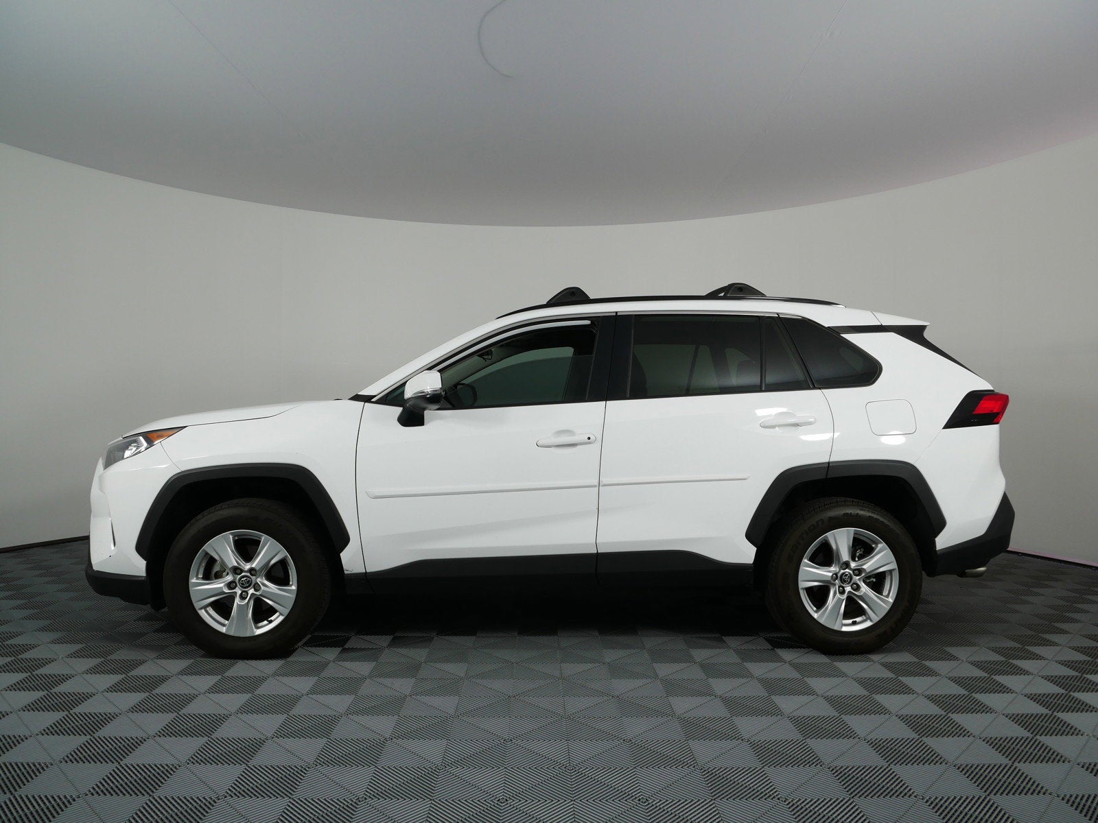 2020 Toyota RAV4 XLE FWD *1 OWNER!*