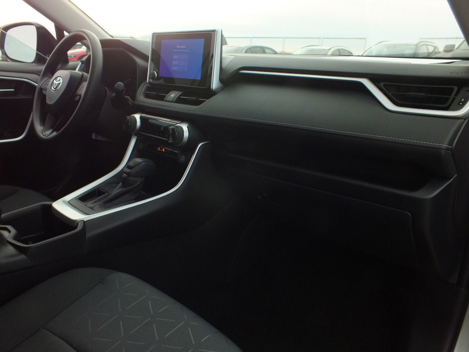 2025 Toyota RAV4 XLE *LOOKS EXCELLENT! LOW MILES!*