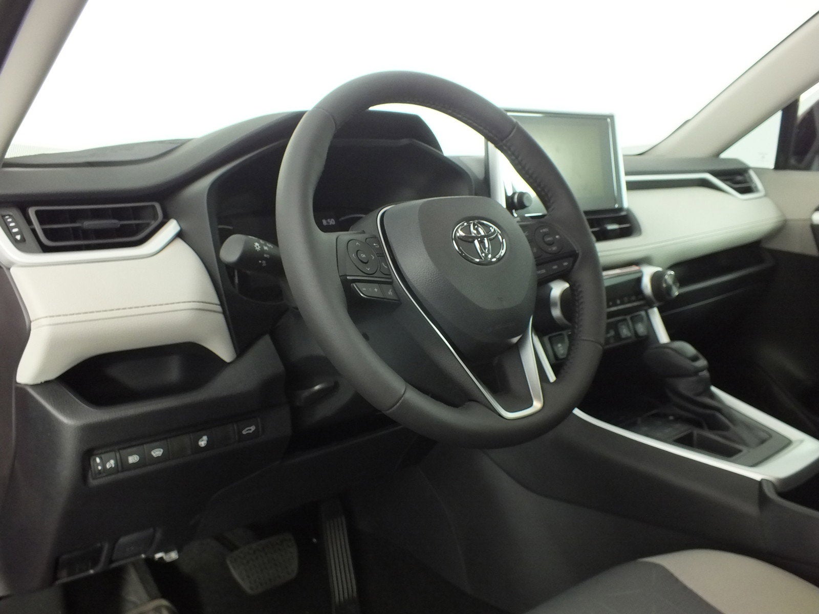 2025 Toyota RAV4 XLE *1-OWNER! ONLY 1K MILES!*