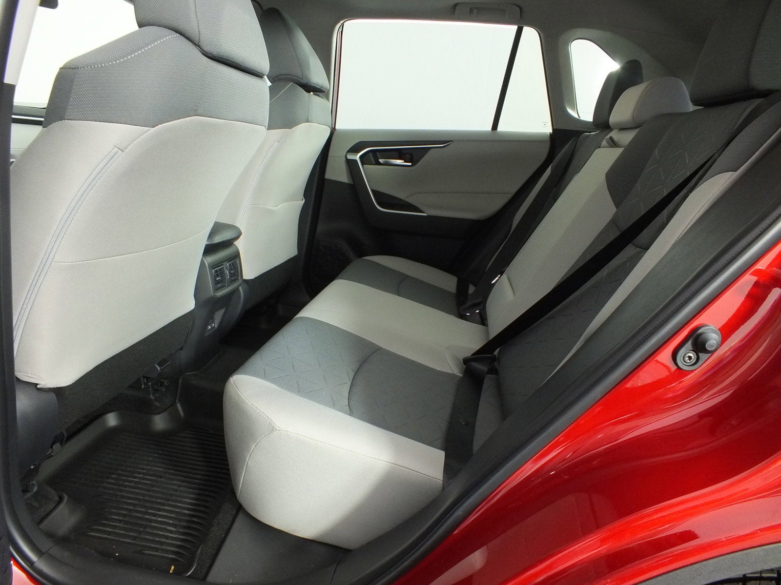 2025 Toyota RAV4 XLE *1-OWNER! ONLY 1K MILES!*