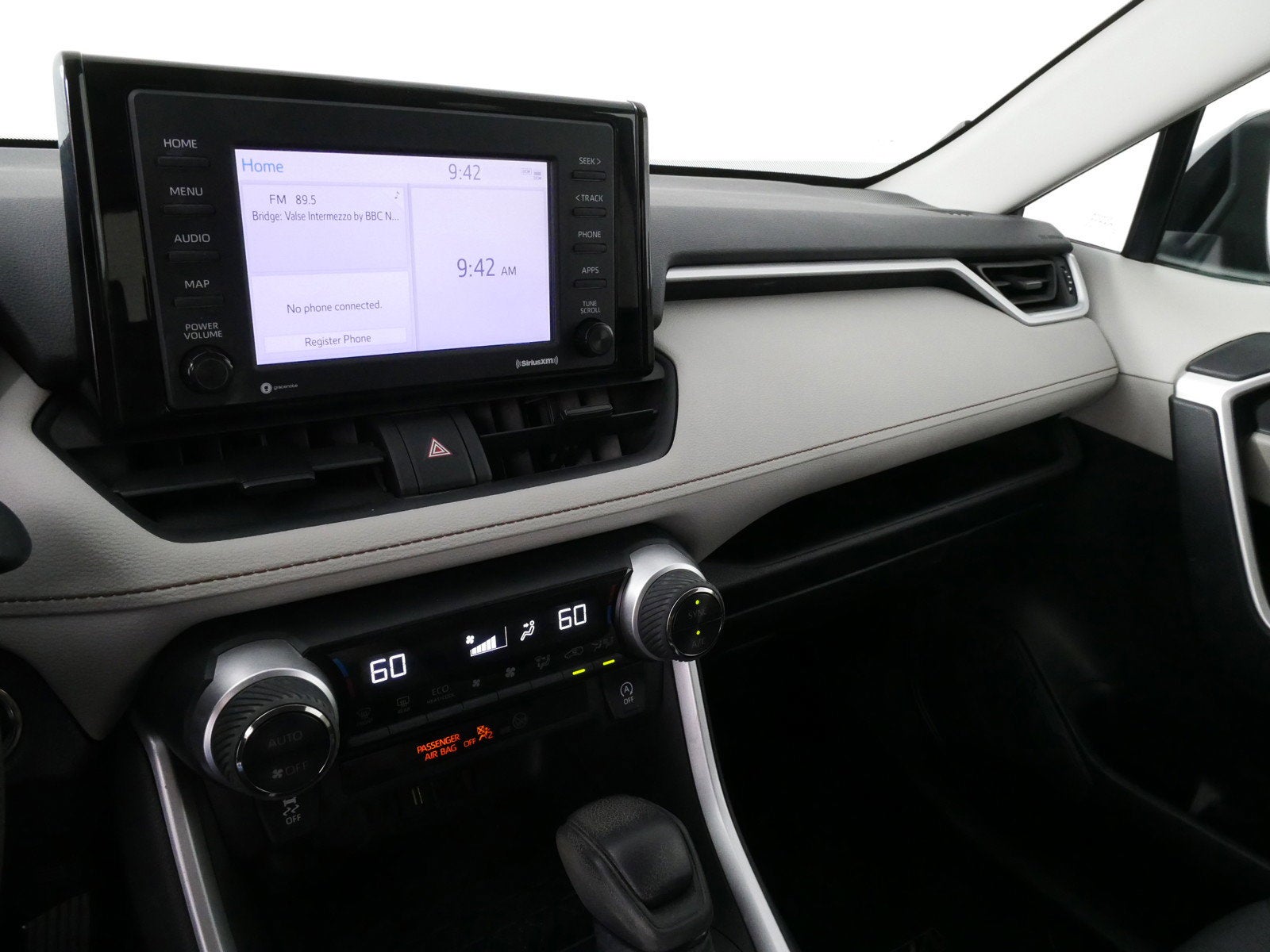 2021 Toyota RAV4 XLE FWD *ROOMY!*