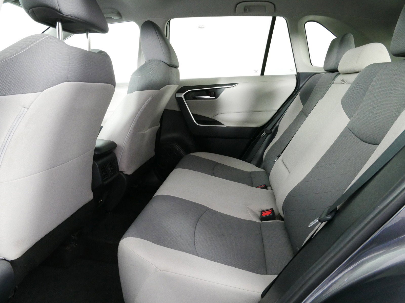 2021 Toyota RAV4 XLE FWD *ROOMY!*