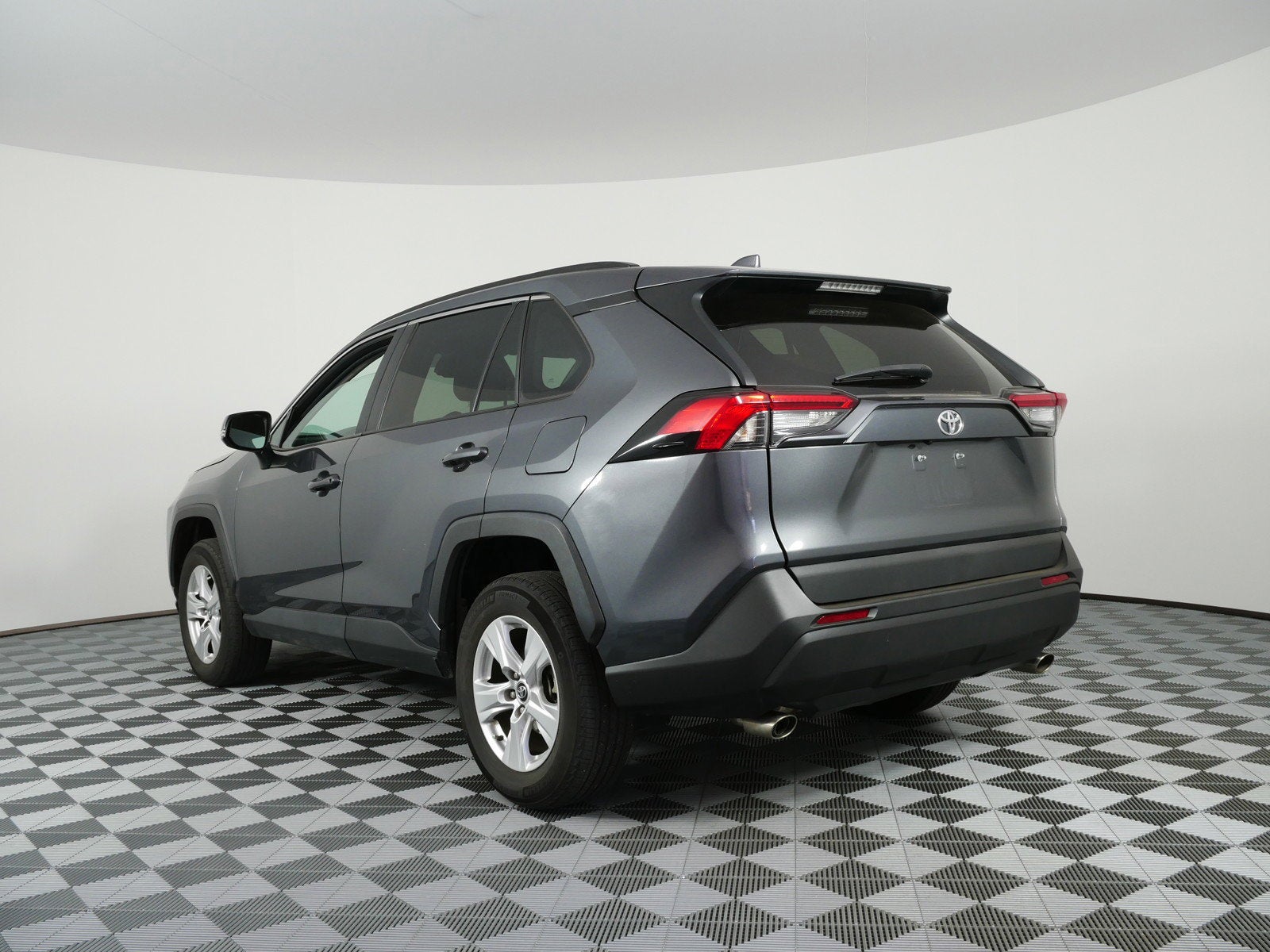 2021 Toyota RAV4 XLE FWD *ROOMY!*