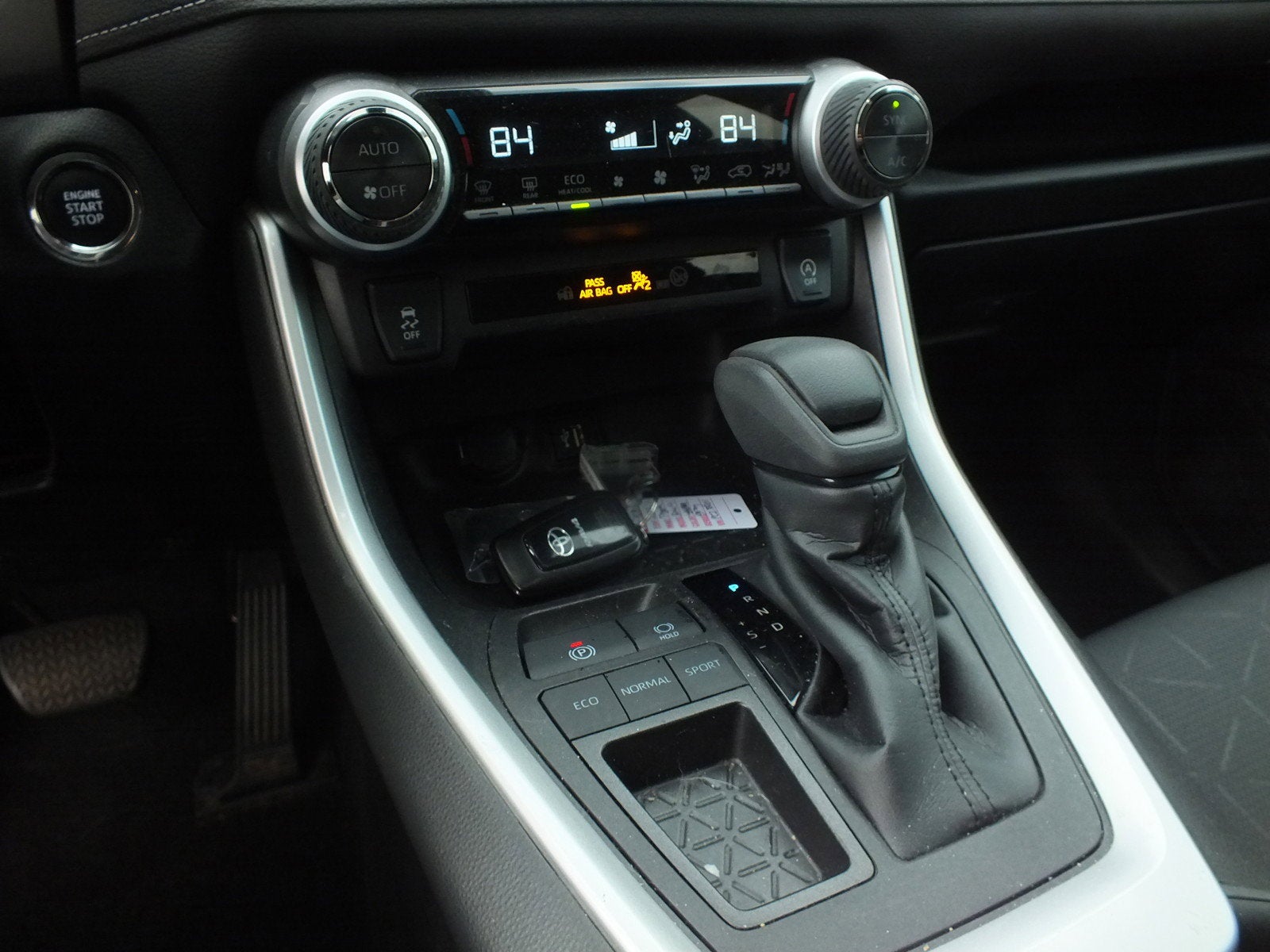 2023 Toyota RAV4 XLE *1-OWNER*