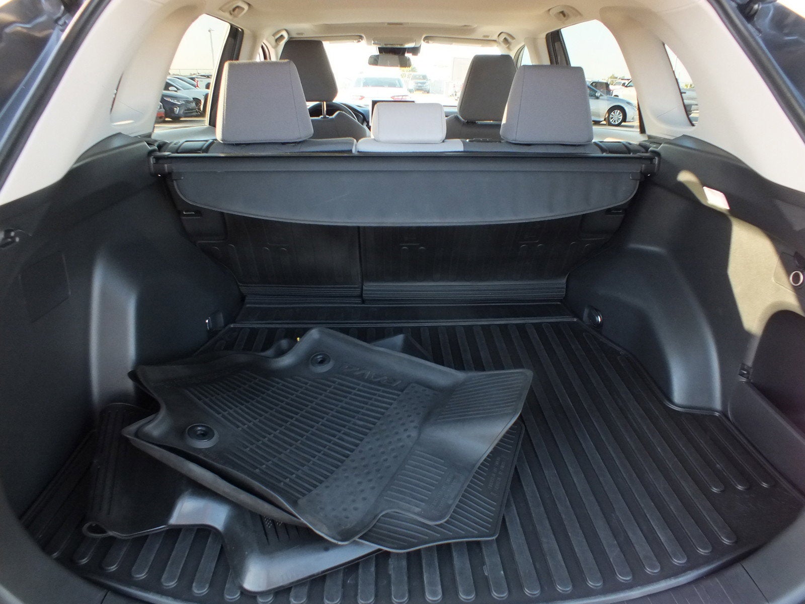 2024 Toyota RAV4 XLE FWD *CLEAN CARFAX*