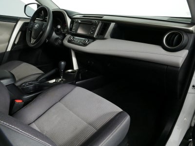 2015 Toyota RAV4 XLE FWD *CLEAN CARFAX*