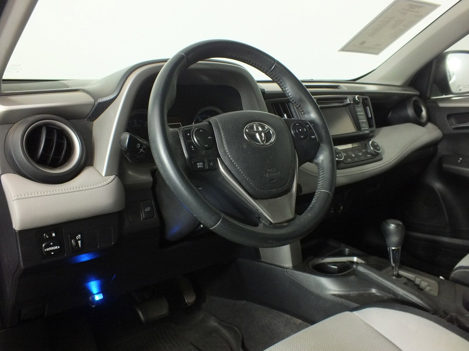2016 Toyota RAV4 XLE *CLEAN CARFAX*