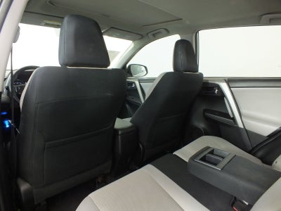 2016 Toyota RAV4 XLE *CLEAN CARFAX*