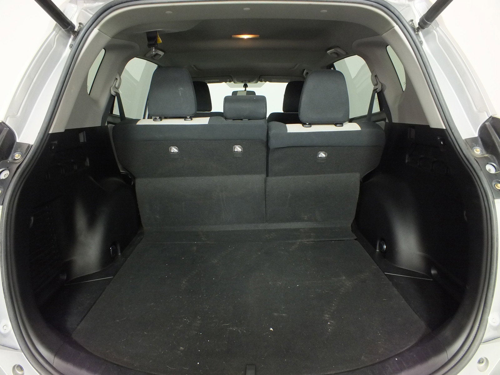 2016 Toyota RAV4 XLE *CLEAN CARFAX*