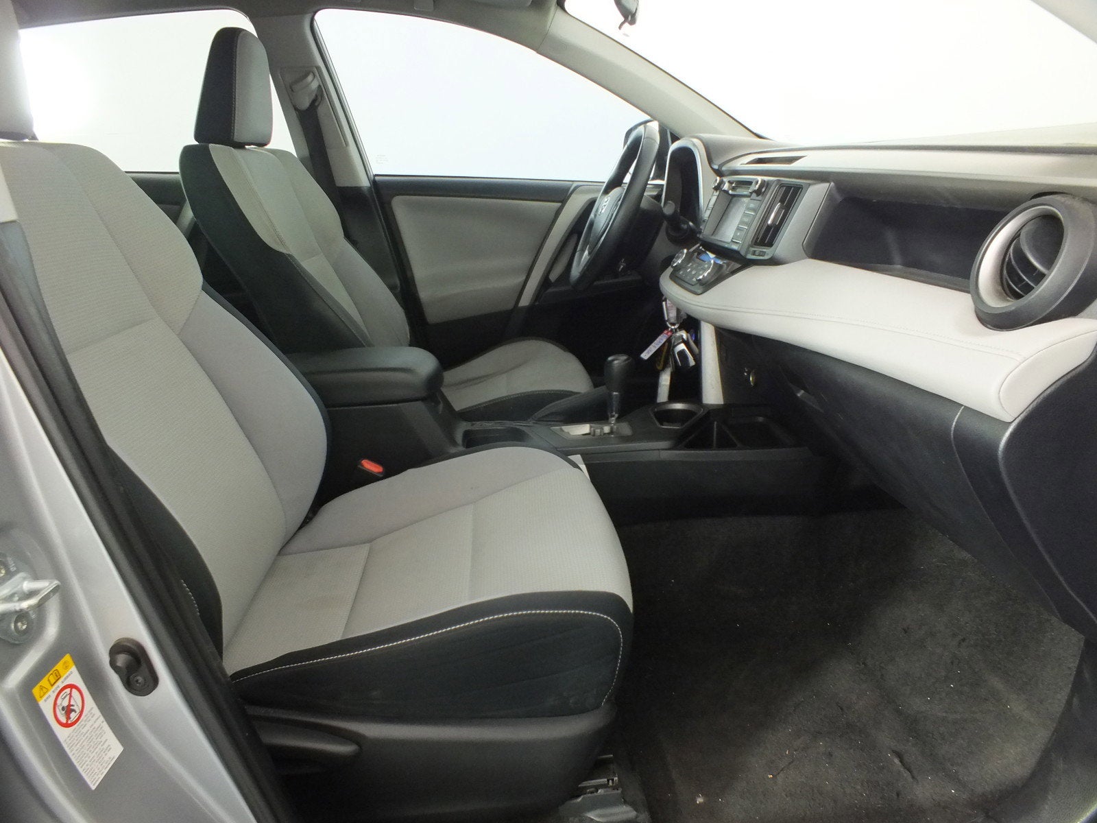 2016 Toyota RAV4 XLE *CLEAN CARFAX*