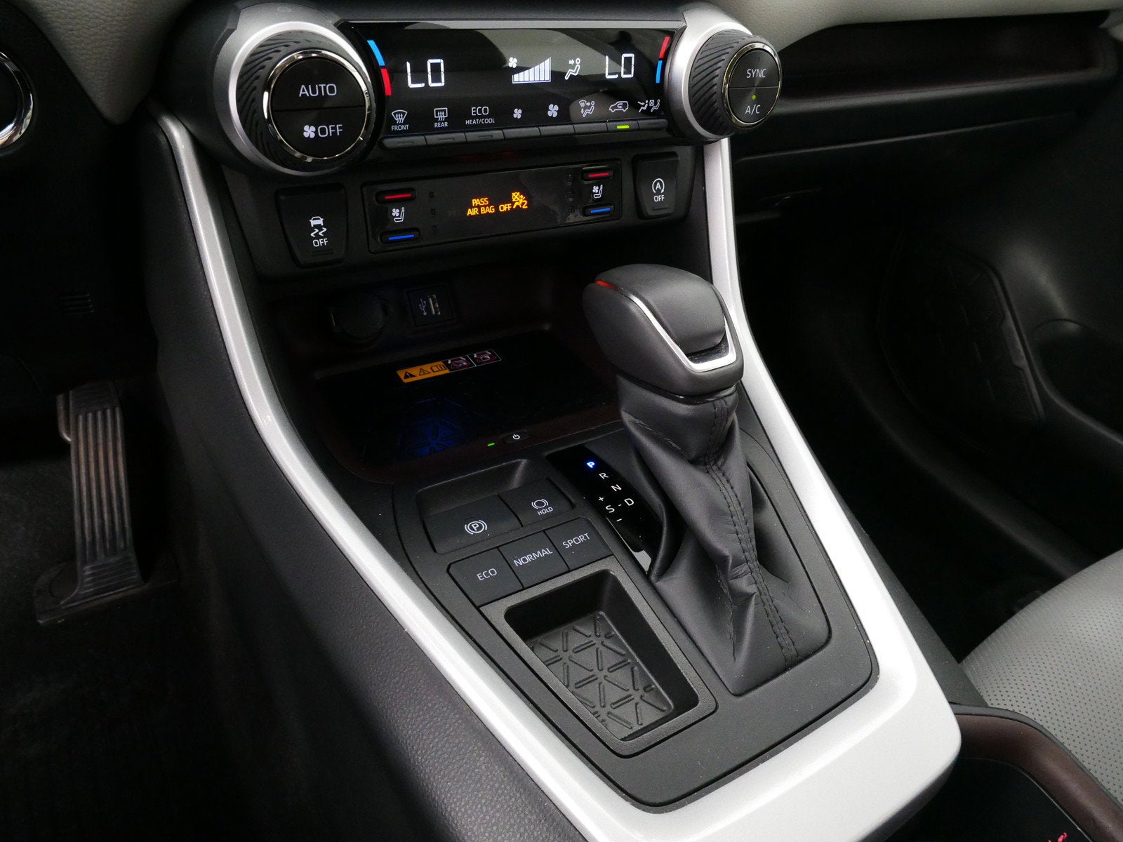 2024 Toyota RAV4 Limited *1-OWNER*
