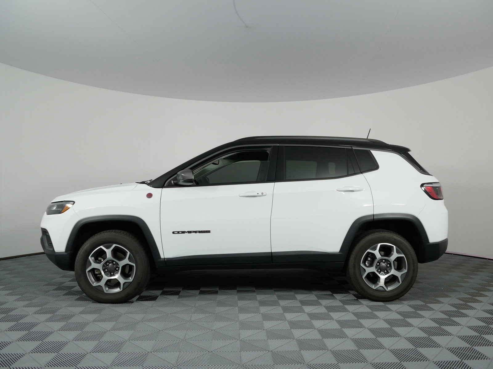 2022 Jeep Compass Trailhawk 4X4 *1 OWNER, CLEAN CARFAX!*
