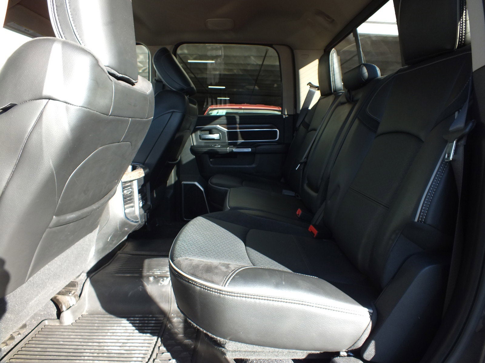 2019 RAM 3500 Laramie 4X4 *1 ONWER! Built to Tow! Built to Impress!*