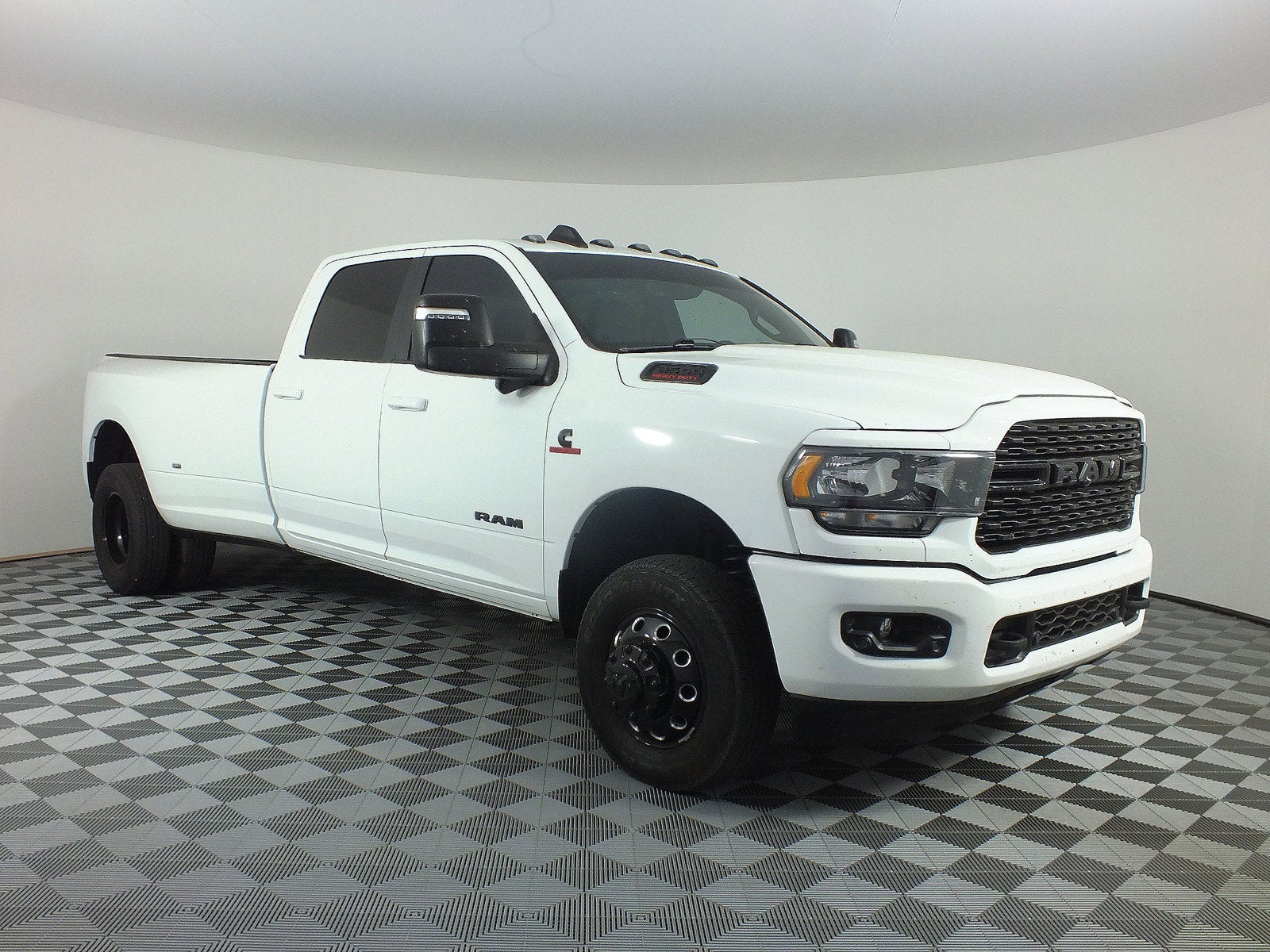 2024 RAM 3500 Big Horn 4WD *1-OWNER! LOW MILES!*