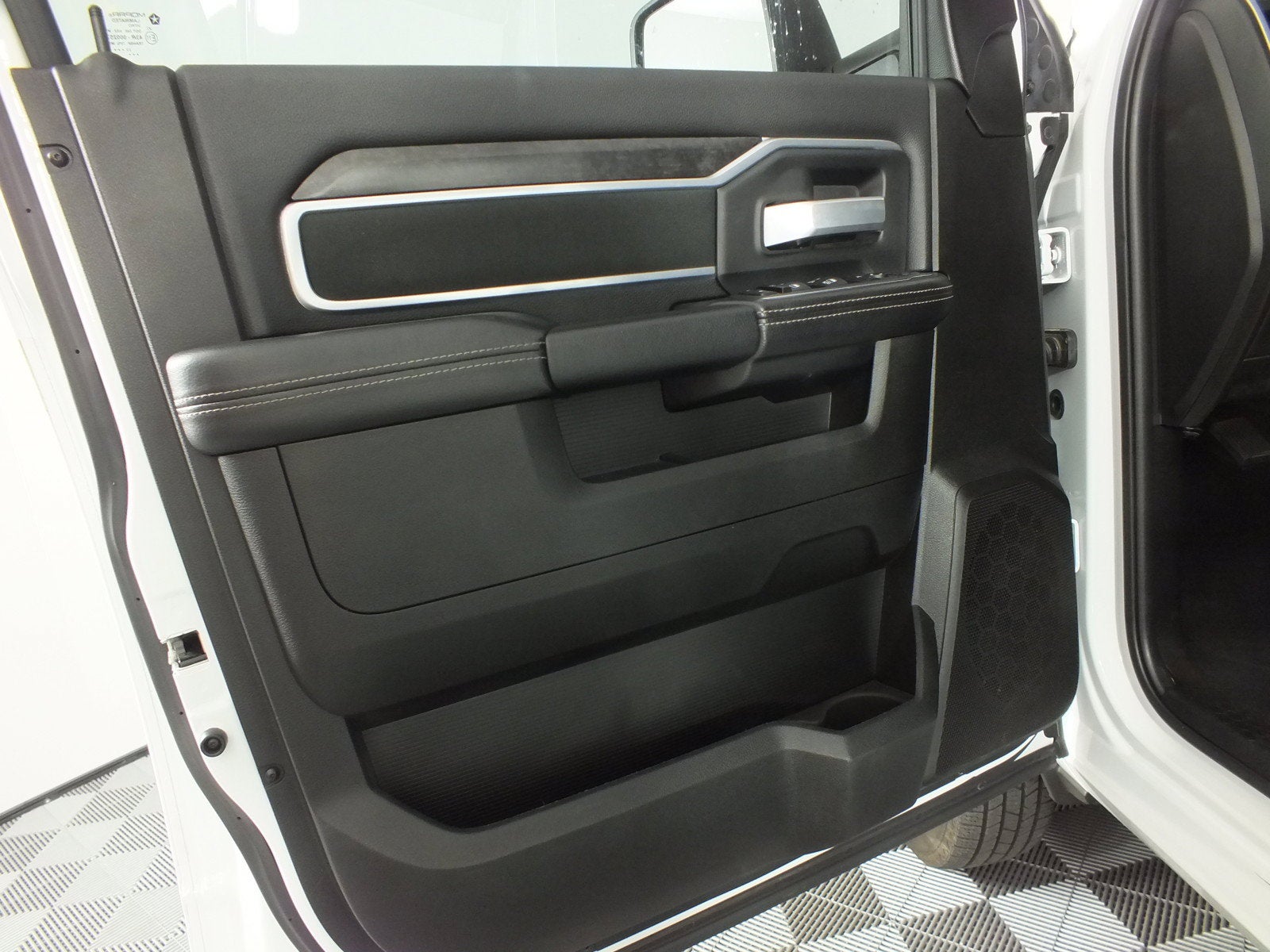 2024 RAM 3500 Big Horn 4WD *1-OWNER! LOW MILES!*