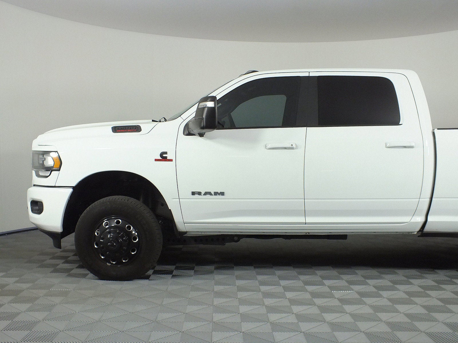 2024 RAM 3500 Big Horn 4WD *1-OWNER! LOW MILES!*