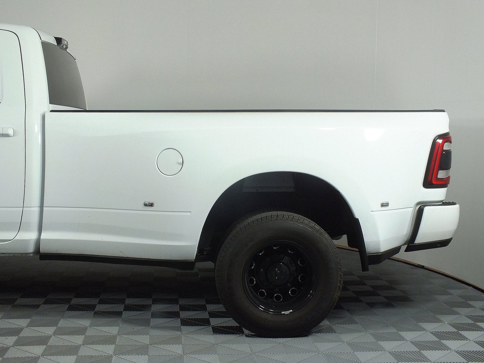 2024 RAM 3500 Big Horn 4WD *1-OWNER! LOW MILES!*
