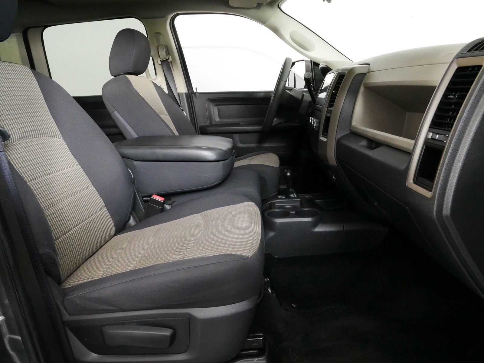 2012 RAM 2500 ST 4WD *1-OWNER, CLEAN CARFAX!*