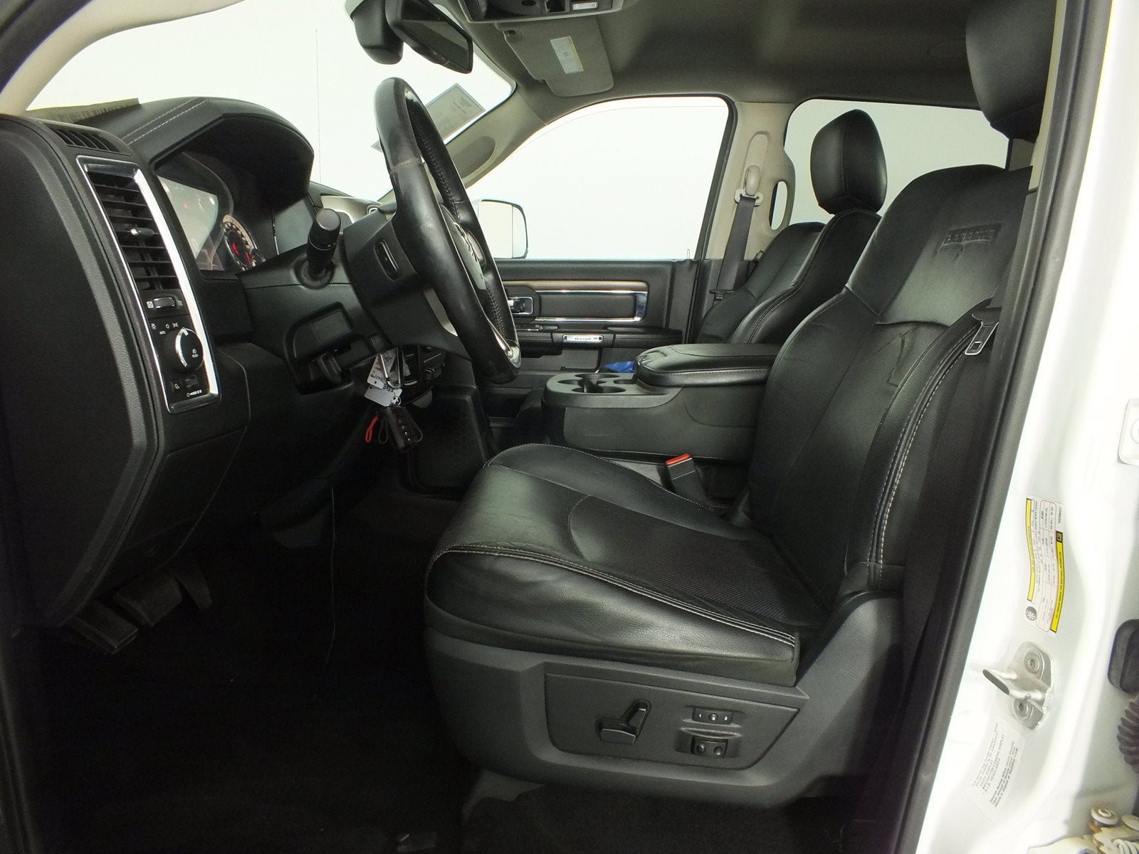 2014 RAM 2500 Laramie 4WD *CLEAN CARFAX*